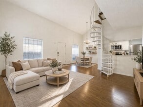 Building Photo - 2401 Leon St