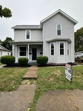 Building Photo - 315 N Maple St