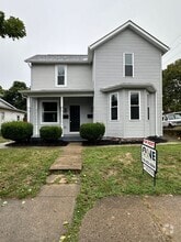 Building Photo - 315 N Maple St
