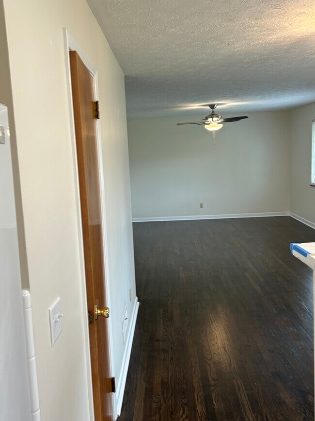 Foto del edificio - 3516 Blue Rock Rd