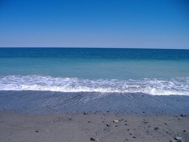 Foto del edificio - 97A Beach Ave