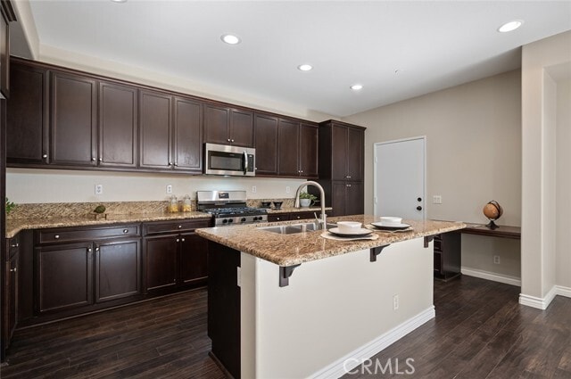 Building Photo - 12584 Montaivo Ln