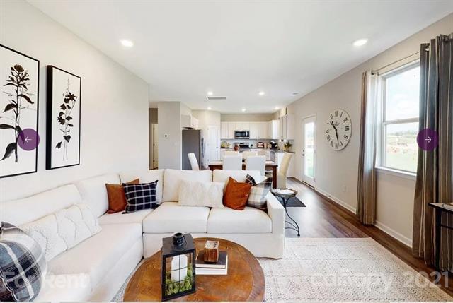 Building Photo - 3022 Weddington Pointe Dr