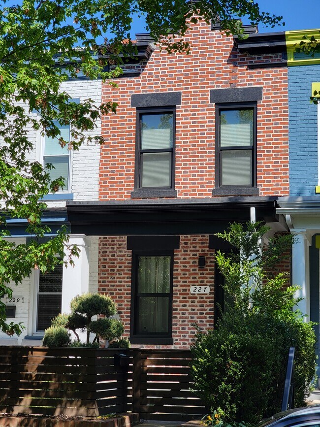 Property Front - 227 14th Pl NE