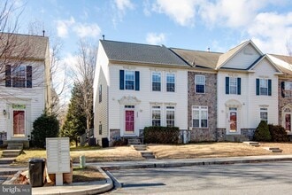 Building Photo - 2206 Barnet Ct