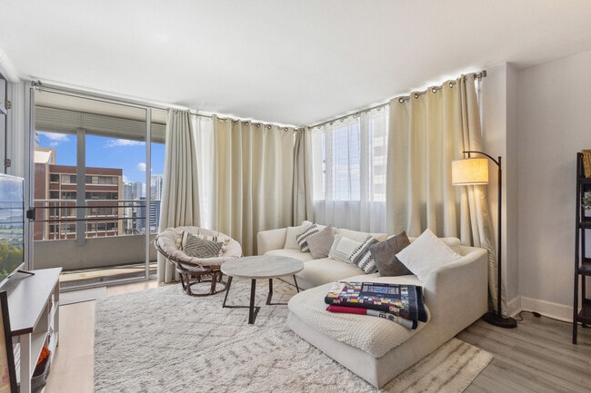 Building Photo - 1515 Ward Ave