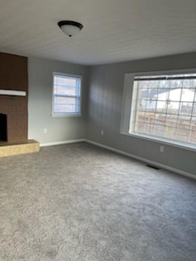 Foto del edificio - 13205 Hampshire Ct