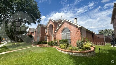 Building Photo - 3112 Chippenham Dr