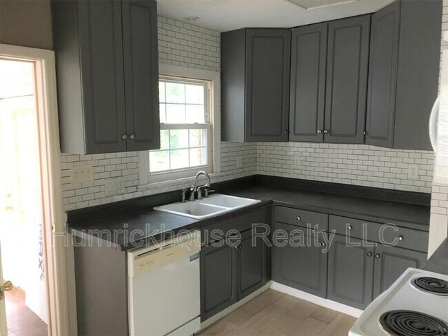 Foto del edificio - 3214 June Dr