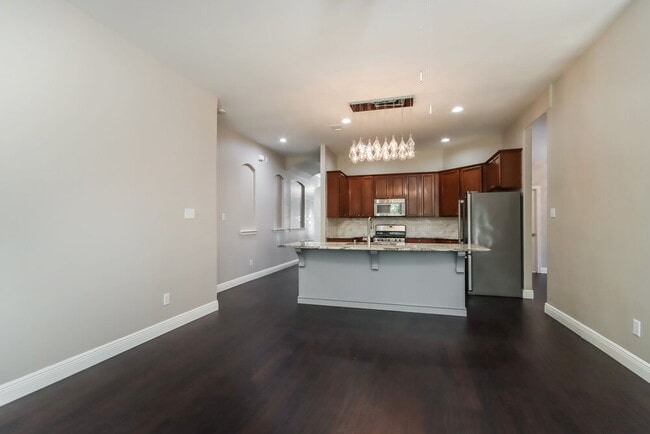 Building Photo - 21620 Hackamore Ct
