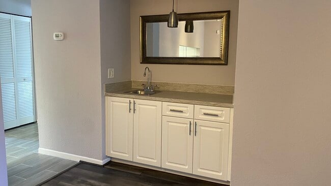 Foto del edificio - 3709 GREENERY Ct