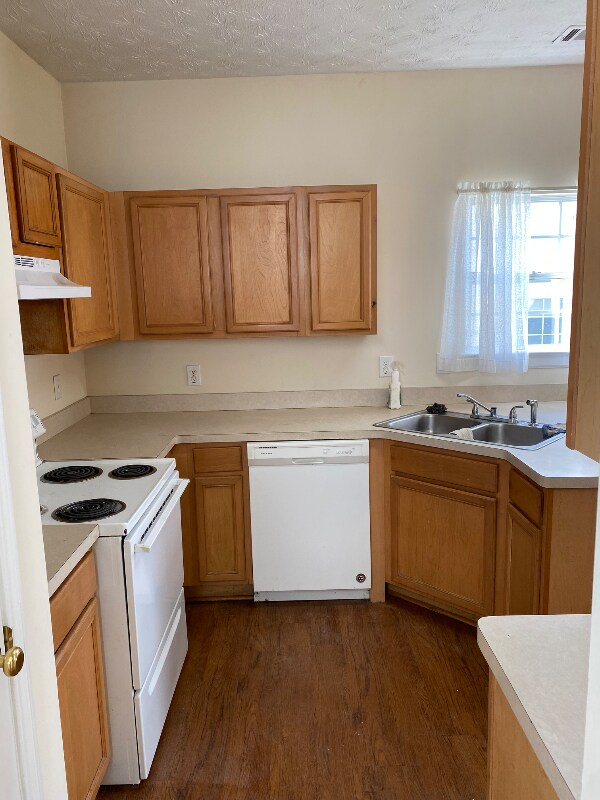 Foto del edificio - 8232 Wynfield Dr