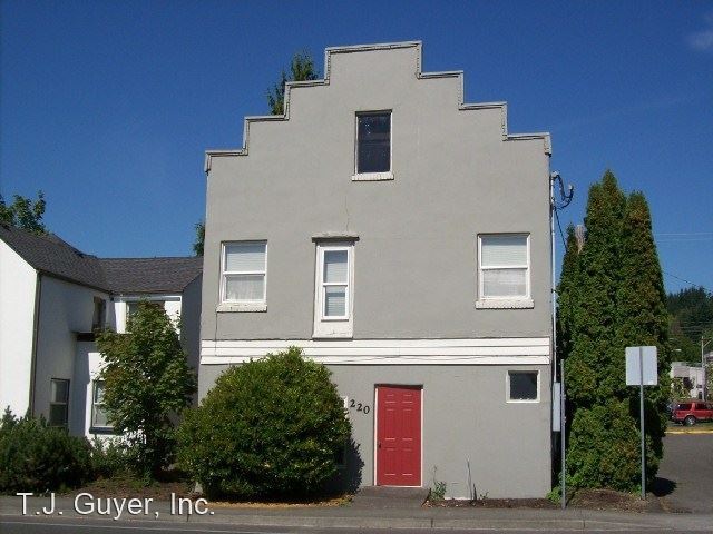 Primary Photo - 220 W Main St