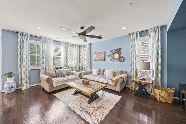 Building Photo - 26927 Trestles Dr