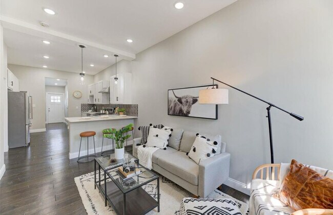 Foto del edificio - 4355 Hunt Ave