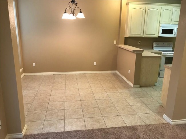 Building Photo - 4052 Cottage Park Ct