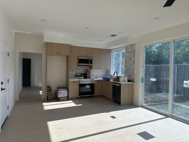 Foto del edificio - Brand New Construction 3 Bed | 2 Bath - Es...
