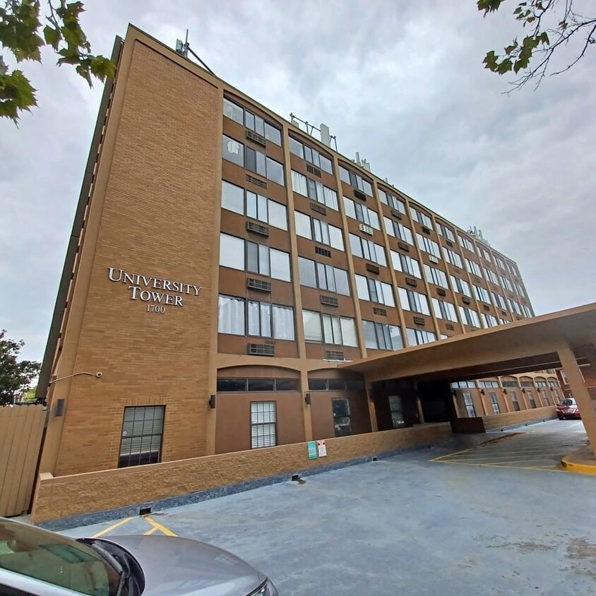 Primary Photo - 1700 Clinch Ave