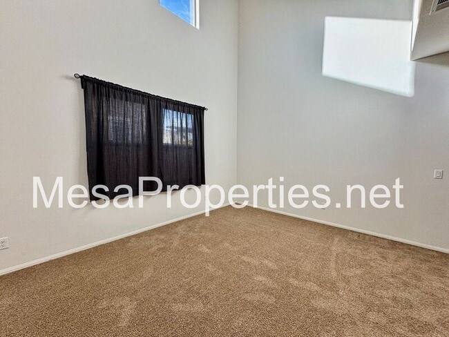 Foto del edificio - 12894 Echo Vly St