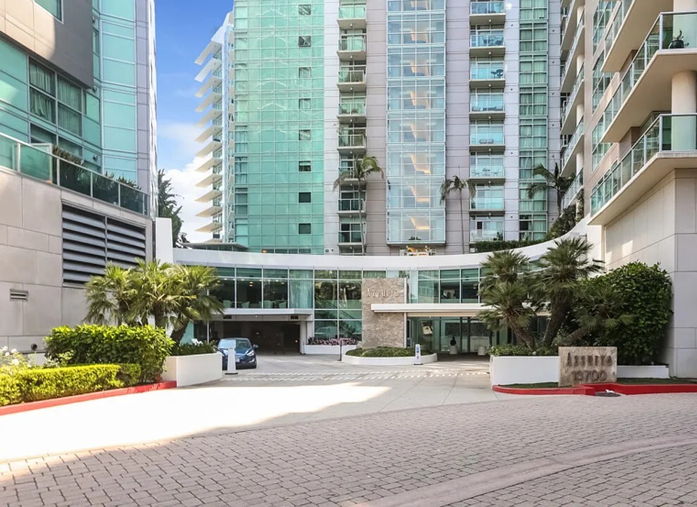 Foto principal - 13700 Marina Pointe Dr