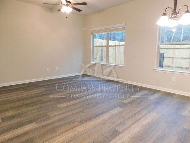 Building Photo - 6028 Oak Bend Ct