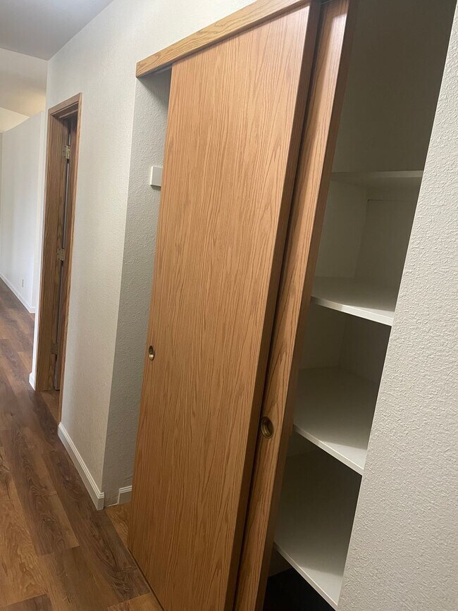 Foto del edificio - MOVE IN SPECIAL: $300 OFF FIRST MONTHS REN...