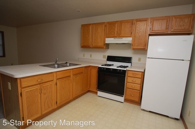 Building Photo - 117 Watertower Ct
