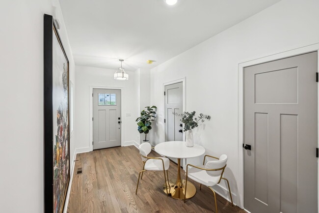 Building Photo - 2107 Chadwell Retreat Dr