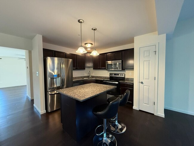 Building Photo - 136 Kestrel Ln