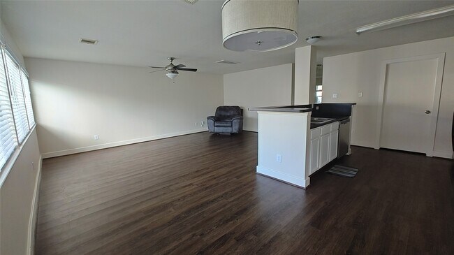 Foto del edificio - 11734 Chanteloup Dr