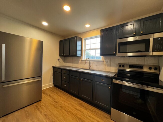 Foto del edificio - 3404 White Horse Rd