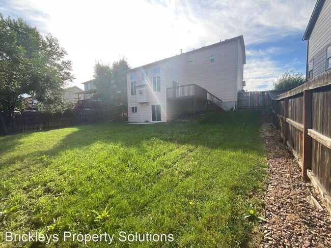 Foto del edificio - 4 br, 3.5 bath House - 4250 Daylilly Dr