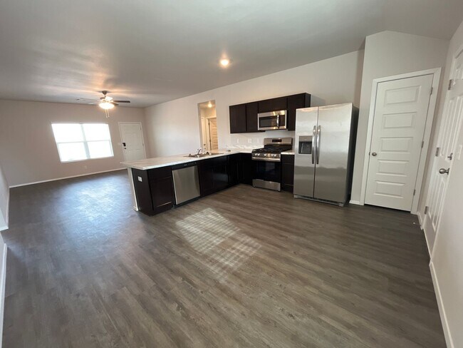 Foto del edificio - 8410 E 163rd St S