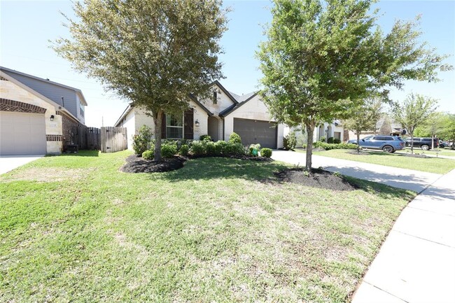 Foto del edificio - 2334 Falcon Brook Dr