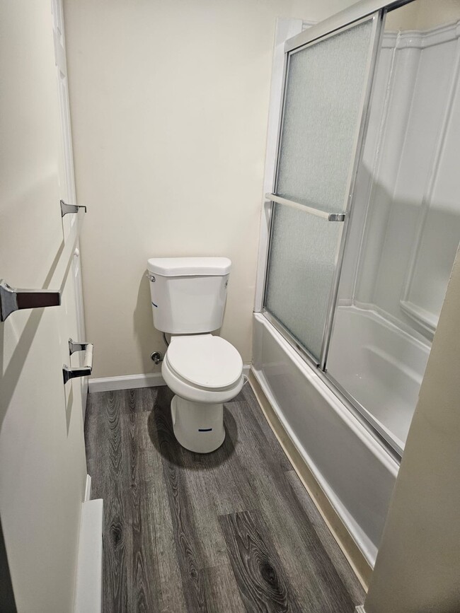 Bathroom - 125 Burgundy Hill Ln
