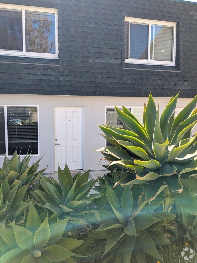 Building Photo - 641 Shasta Ave