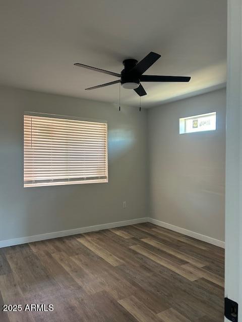 Building Photo - 3915 E Earll Dr