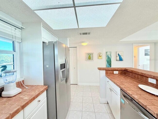 Foto del edificio - 19029 US Hwy 19 N