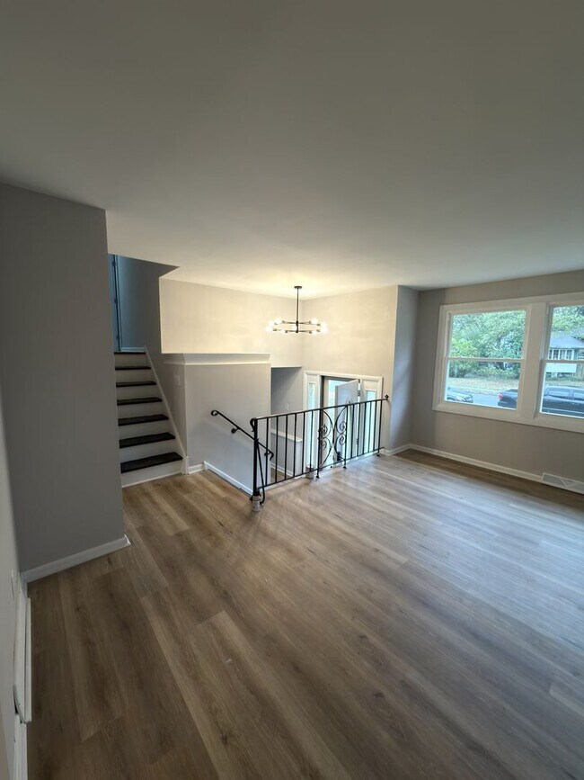 Foto del edificio - Beautifully Updated 4 Bedroom Rental Home