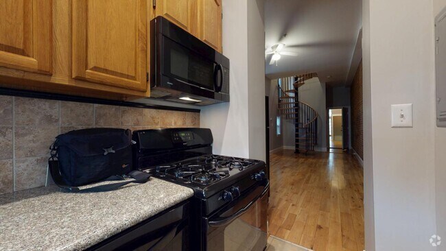 Building Photo - 2209 Eutaw Pl