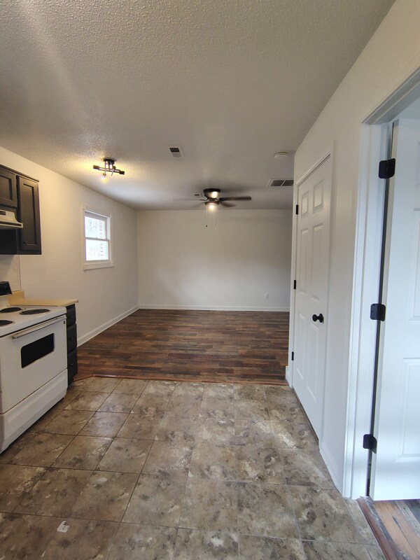 Foto del edificio - 704 S 2nd St