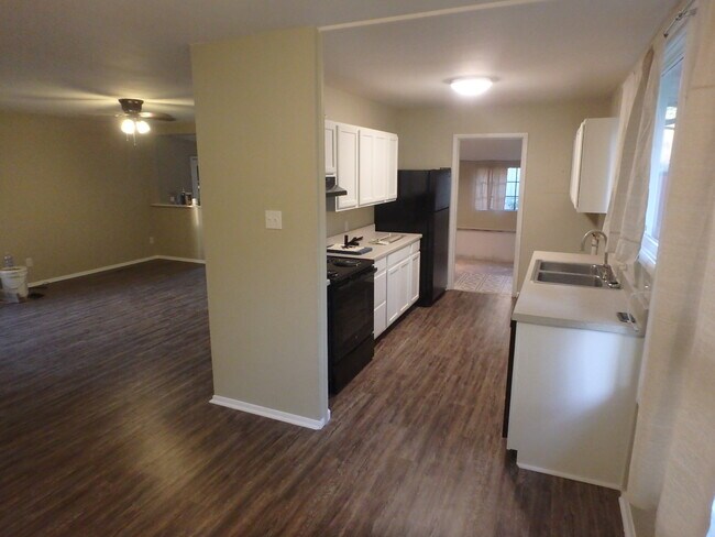 Foto del edificio - 1419 SW Caledon St