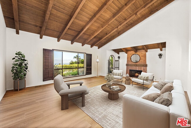 Building Photo - 3636 Malibu Country Dr