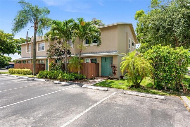 Foto del edificio - 910 Banks Rd