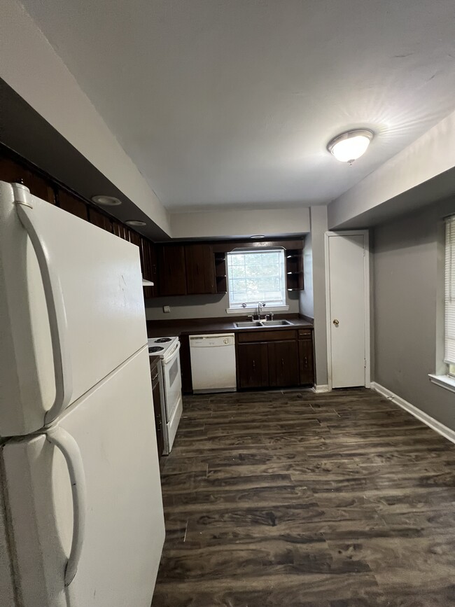 Building Photo - 6299 Teletha Ln