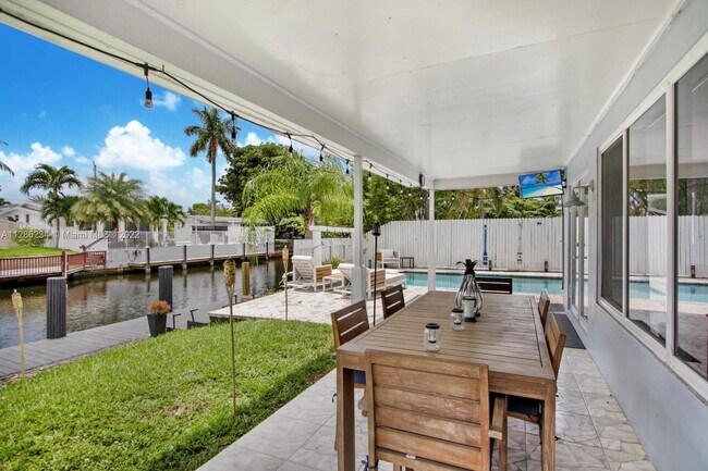 2442 Bimini Ln photo'