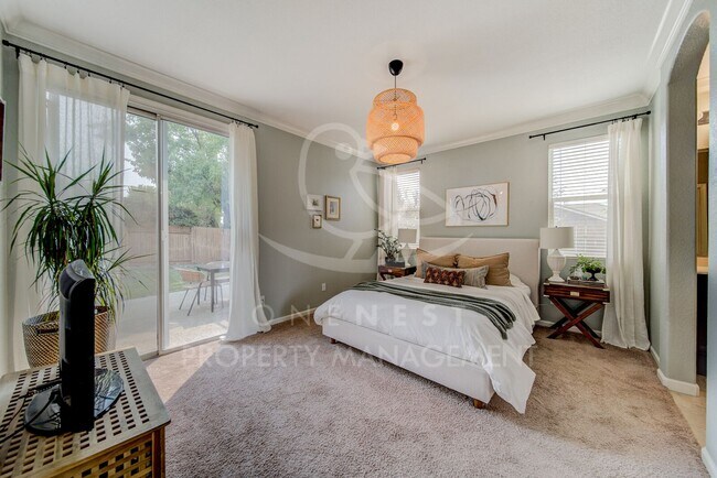 Foto del edificio - 3 bd 2 bth West Lincoln, corner lot