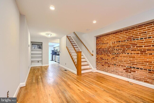 Foto del edificio - 1218 S Clinton St