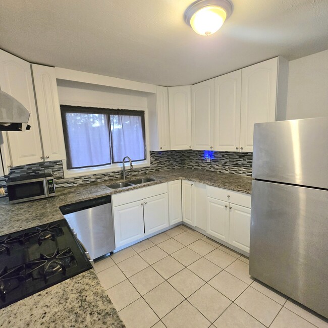 Foto del edificio - 1831 Shepherd Cir SW