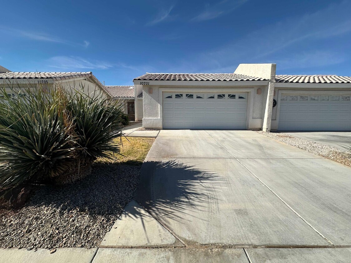 Primary Photo - 10701 E 34th St